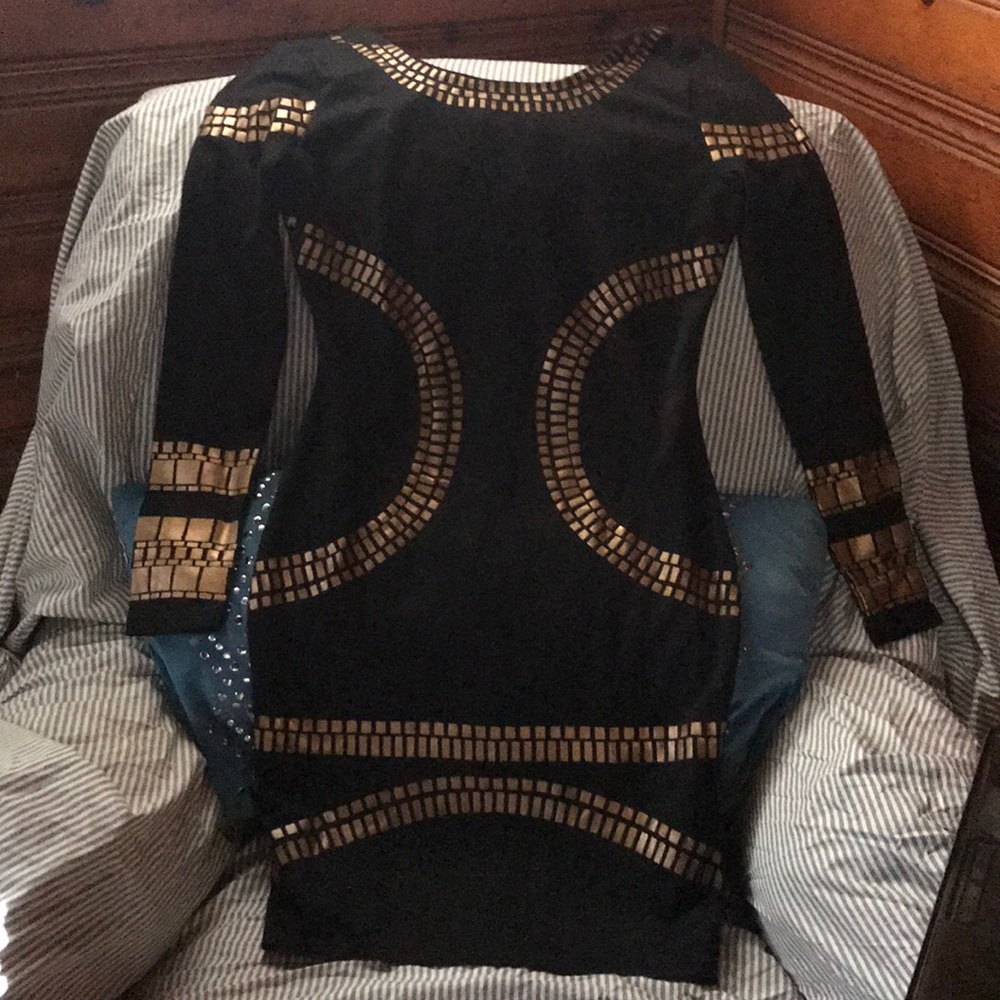 NWT beautiful dress black M